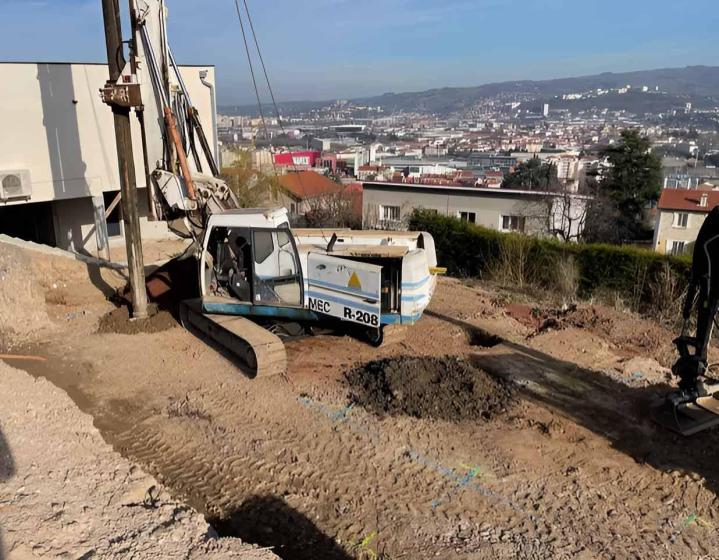 Nous sommes spécialistes de l'étude géotechnique.